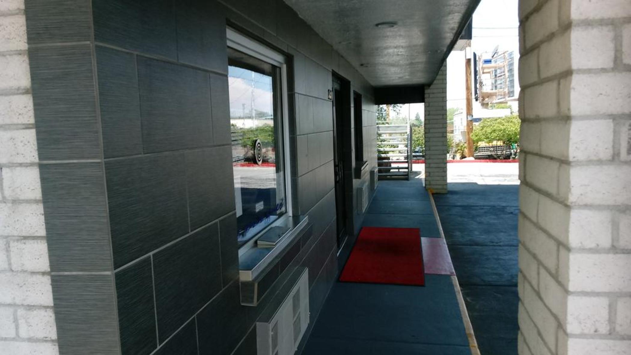 Travelodge By Wyndham Albuquerque East Exterior photo